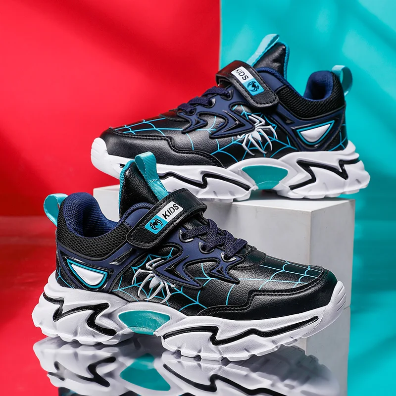 

A pair of children's four-season leather sport shoes, soft and comfortable running shoes, size 28-38，BH-8032