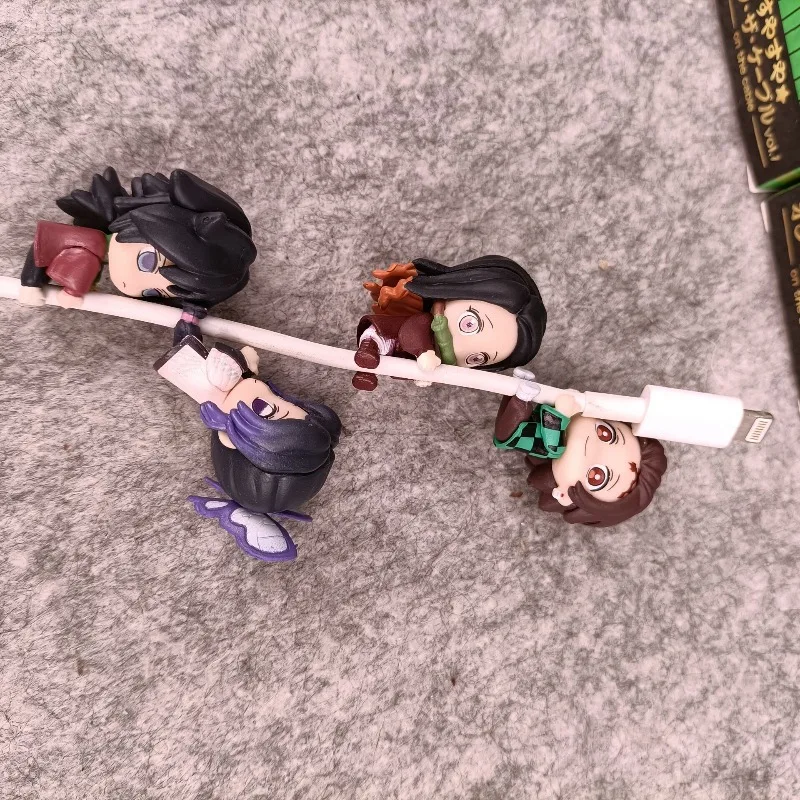 

Игрушки-сюрпризы Demon Slayer Kimetsu: Защита для кабеля, подвеска на краю чашки, куклы-игрушки, подарки для детей