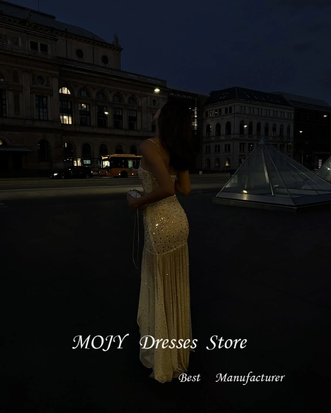 Mojy カスタマイズされたスパゲッティストラップグリッターイリュージョンプロムドレスサイドハイスリットセクシーなドレスフロアレングスパーティードレス