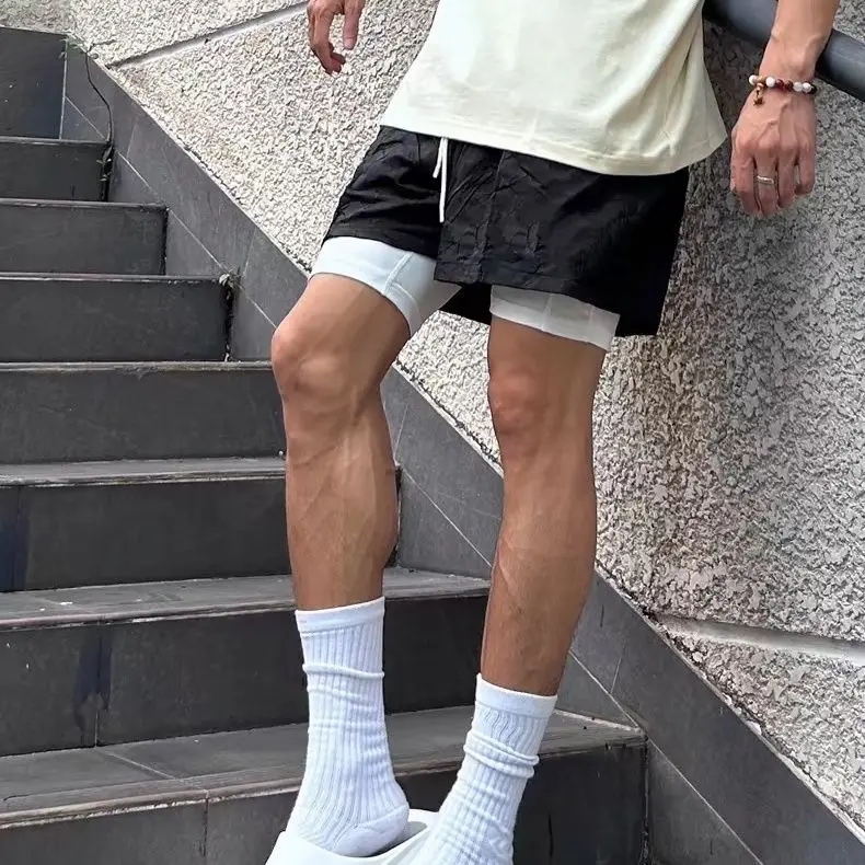 

Fitness and Training Solid Color Shorts 2-in-1 Dual-layer Men's Performance Running Shorts Moisture-wicking Compression Support