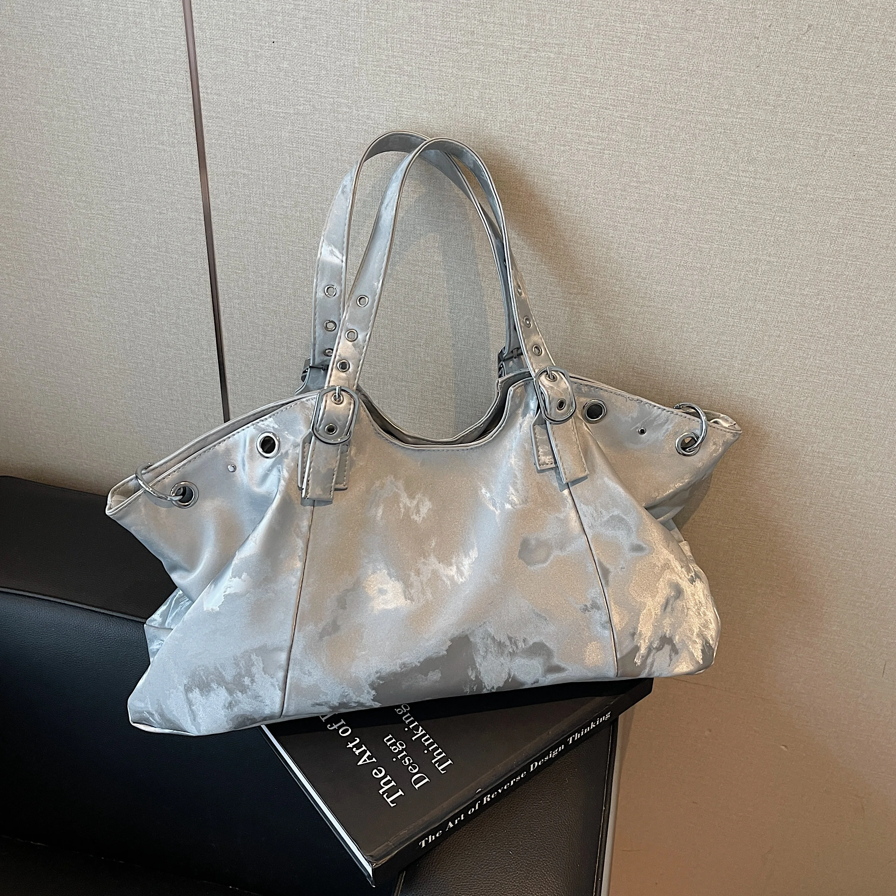 

Retro Large Bag Women's Autumn New Casual One Shoulder Bag Large Capacity Work Commuting Briefcase Texture Soft PU Tote Bag