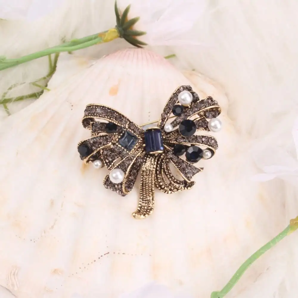 A Perfect Gift! This Exquisite Retro Bow Brooch Pin Elegantly Adorns Sweaters, Coats, or Backpacks for Any Women's Festival