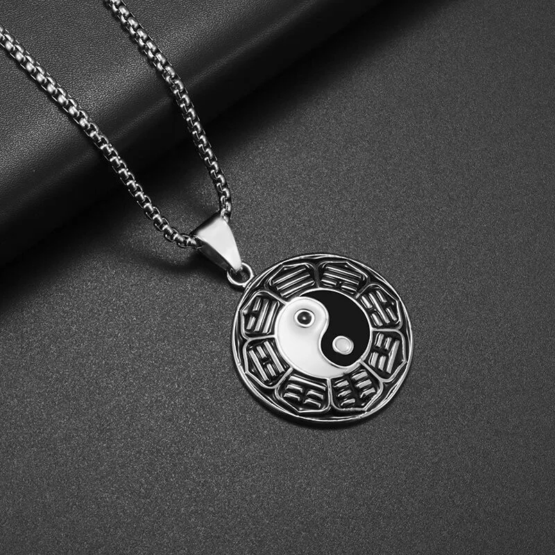 Men\'s and Women\'s New Chinese Tai Chi Yin Yang Eight Trigrams Black and White Pendant Necklace Taoist Lucky Charm Jewelry Gift