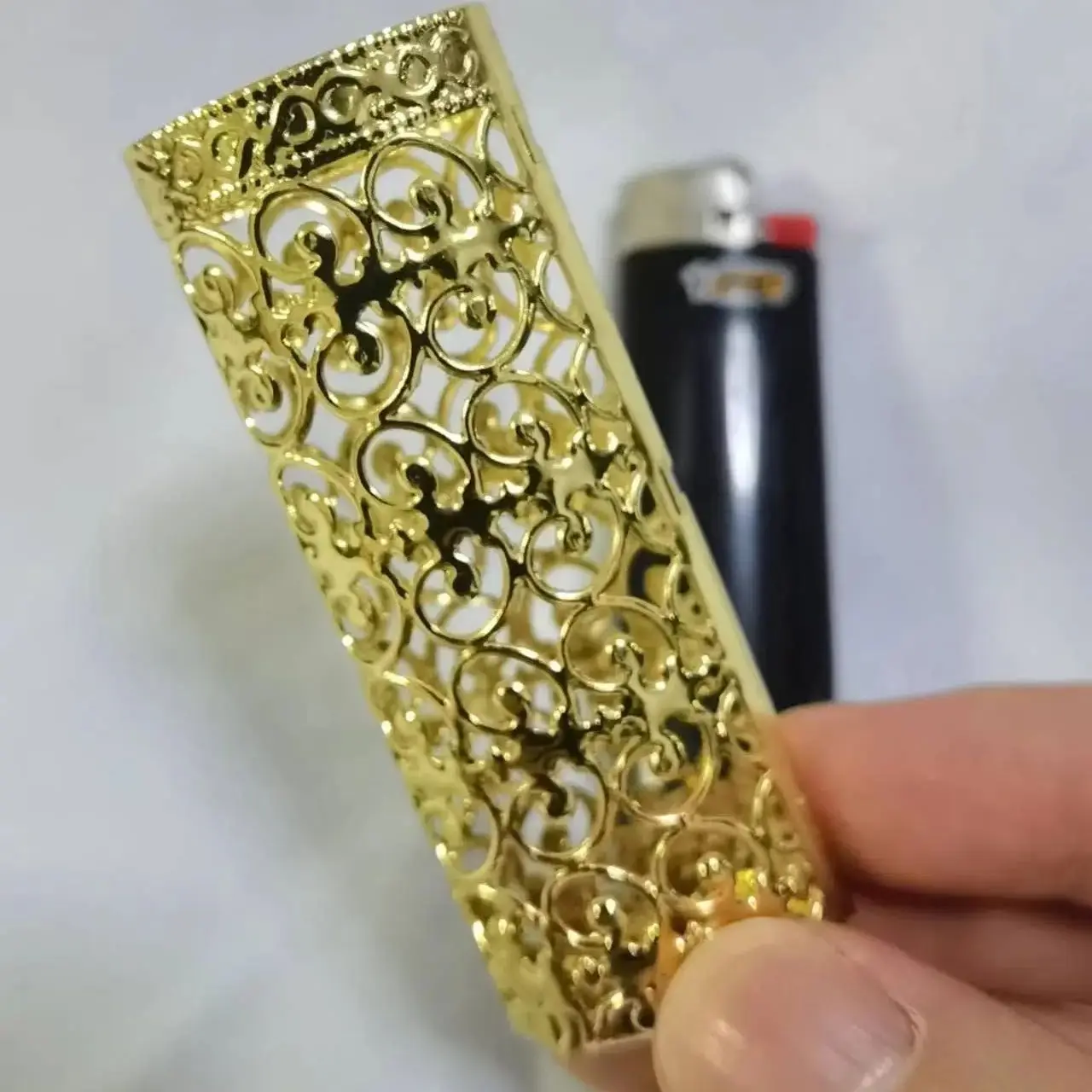 1 Pcs For BIC J6 Large Lighter  Alloy Hollow Carved Exquisite Rose Pattern Cover Case Creative Metal Shell