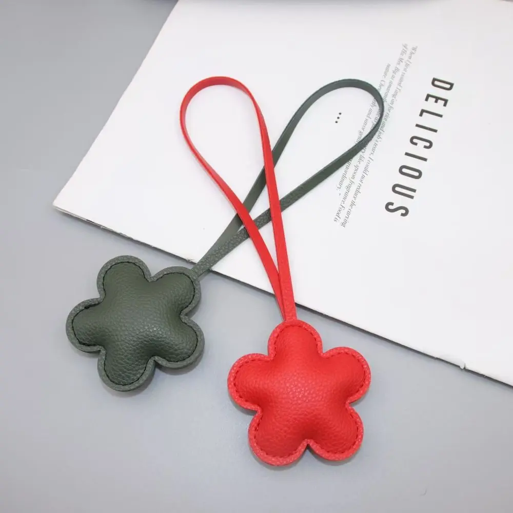 

Lovely PU Leather Flower Keychain Car Keyring Cartoon PU Leather Hanger Fashion 13 Colors Bag Pendant Car Accessory