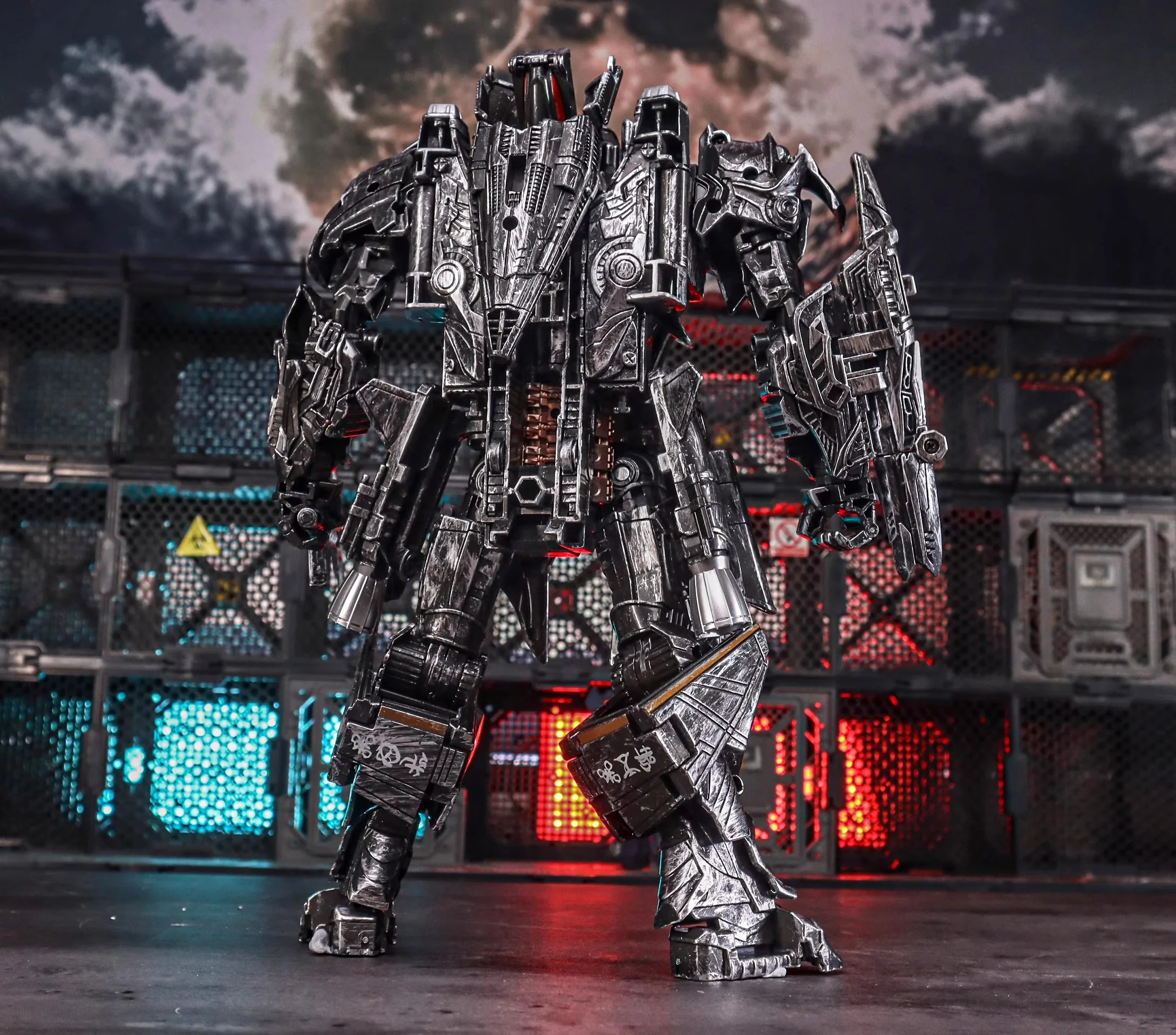 30CM New Transformation MW-01 Megatron Alloy Enlarged Version Action Figure Model Statue Collection Toys Christmas Gift