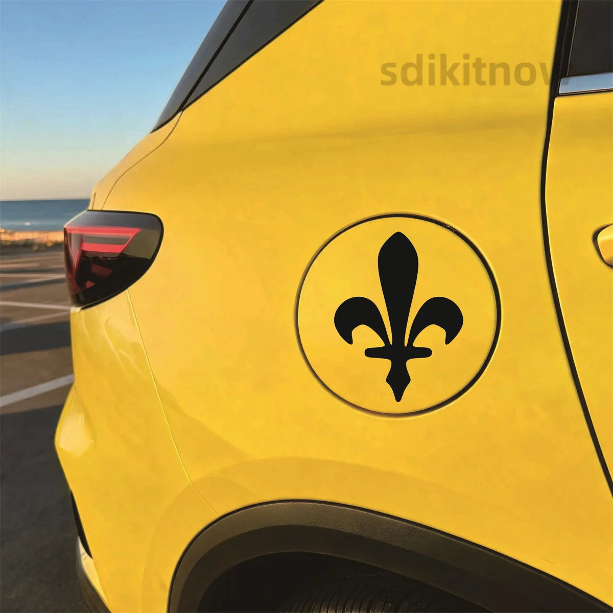 Fleur De Lis Car Sticker Royal Symbol Vinyl Decal Waterproof  Exterior Body Window Decor for BMW Audi BENZ Ford Toyota Honda KIA