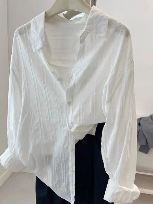 Talla grande 300 Pou mujer irt suelta larga Sve protección solar Color puro diseño sentido tela fina prendas de vestir exteriores Top