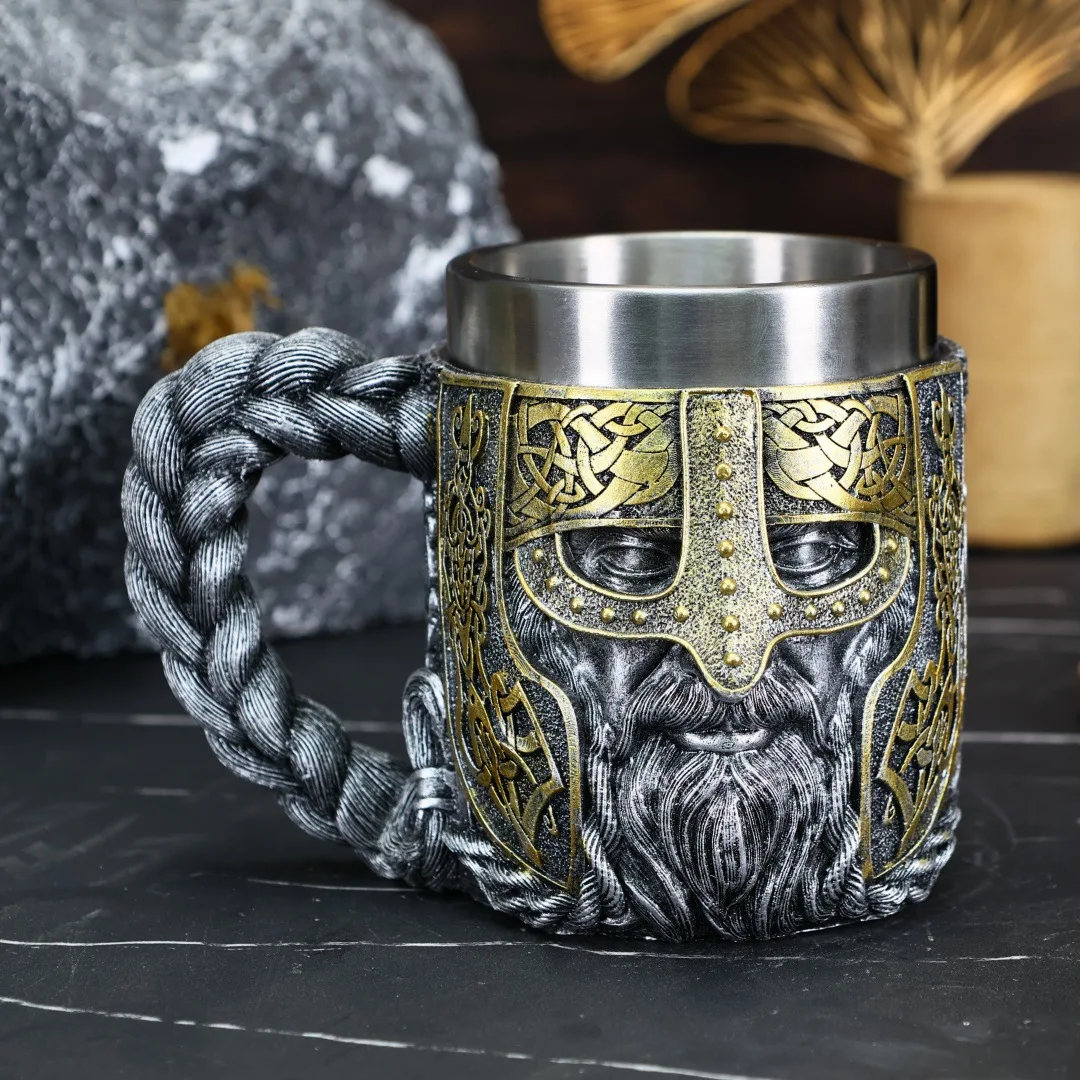 

New Medieval Viking Armor Warrior Beer Mugs Tankard 450ml Retro Resin Stainless Steel Lining Coffee Cup Bar Decor