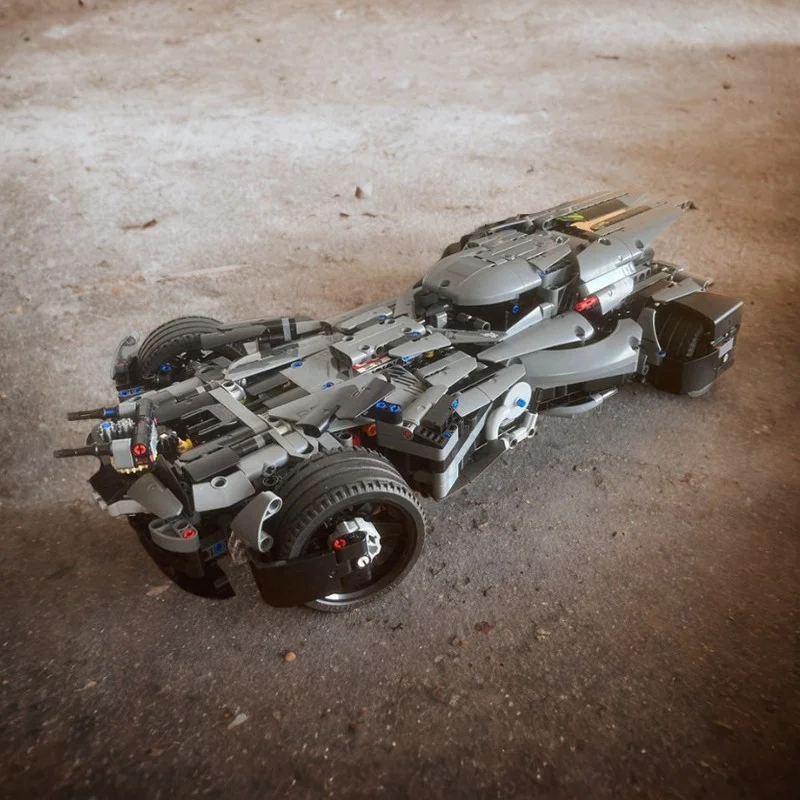 1283 pezzi MOC BvS Batmobile Peugeot Modello alternativo Costruzione regali di Natale blocchi giocattolo Architettura Mattoni creativi fai da te Compleanno