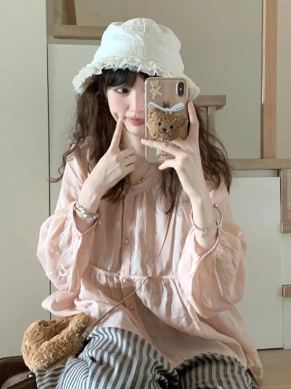 

Ins Cotton Linen Shirt Women's Summer Unique Design round Neck Lantern Sleeve T-Shirt Soft Sweet Folded Design Citywalk Suitable