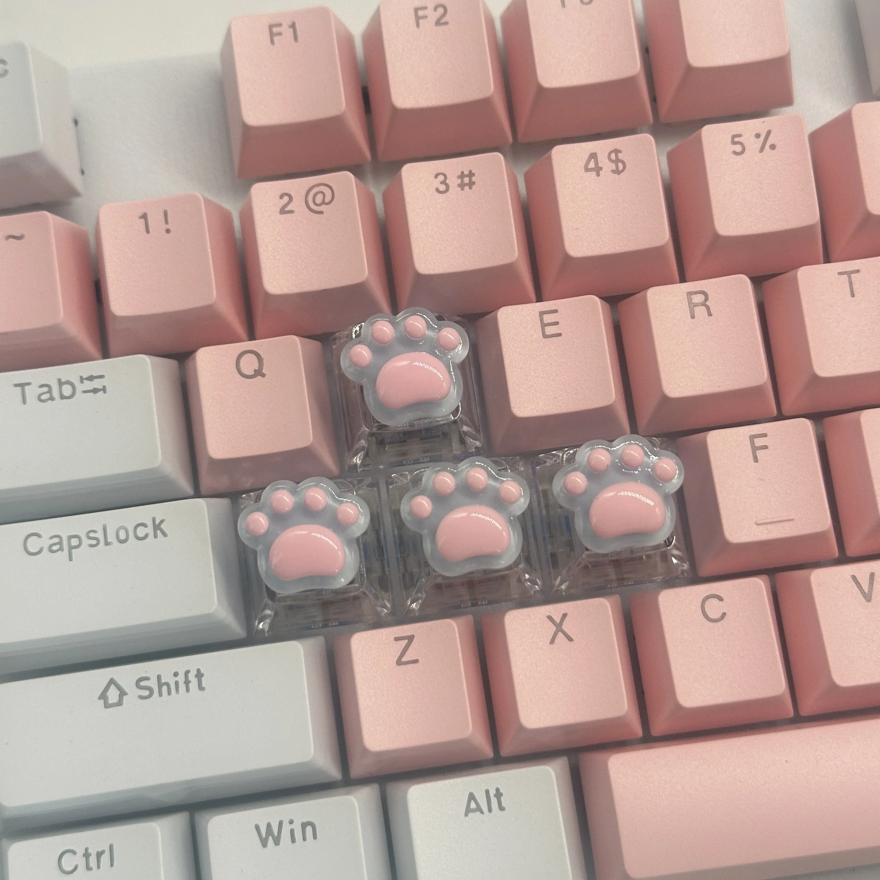 4 buah keycap kaki kucing semi transparan putih, cocok untuk keyboard mekanis sumbu silang universal permainan keycap kustom merah muda
