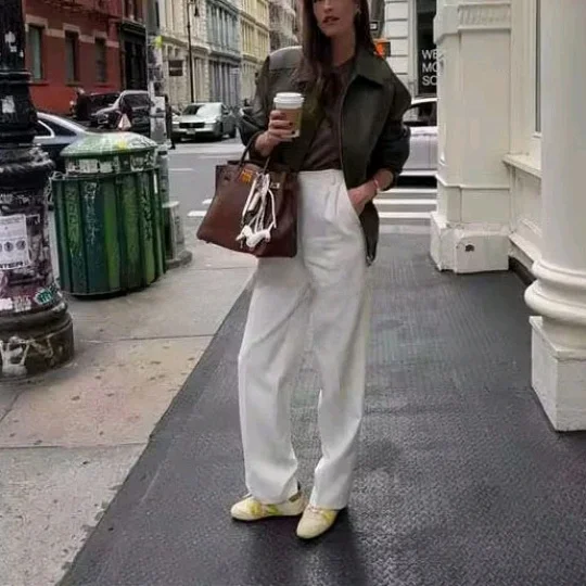 Nuova Giacca Autunnale da Donna in Pelle PU con Colletto Retrò, Maniche Lunghe e Cerniera, Stile Casual e alla Moda