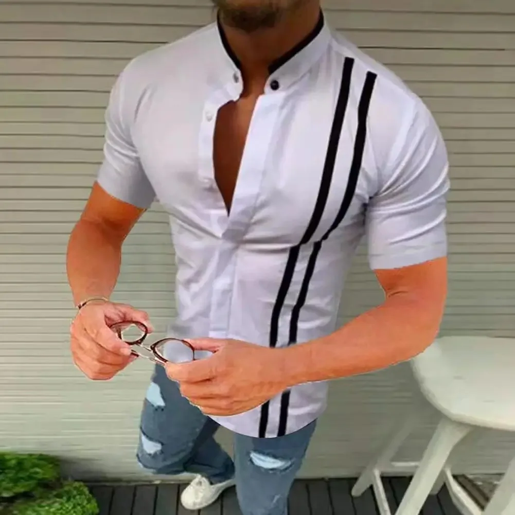 Camicia Casual estiva camicia a righe da uomo colletto alla coreana maniche corte abbigliamento Casual da uomo Harajuku Streetwear 2024 MB1