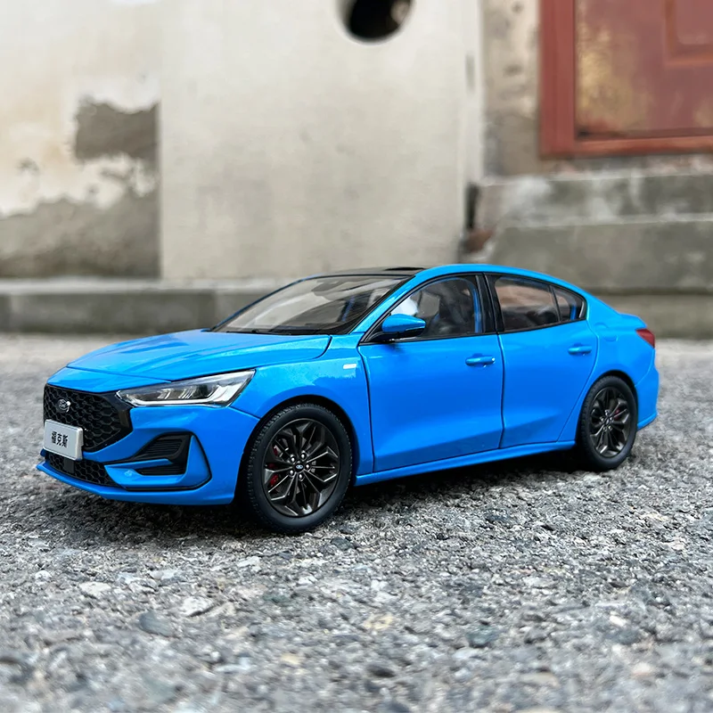 

Масштабная модель 1:18, Ford ALL New Focus Sedan 2022, литая модель для коллекции и демонстрации