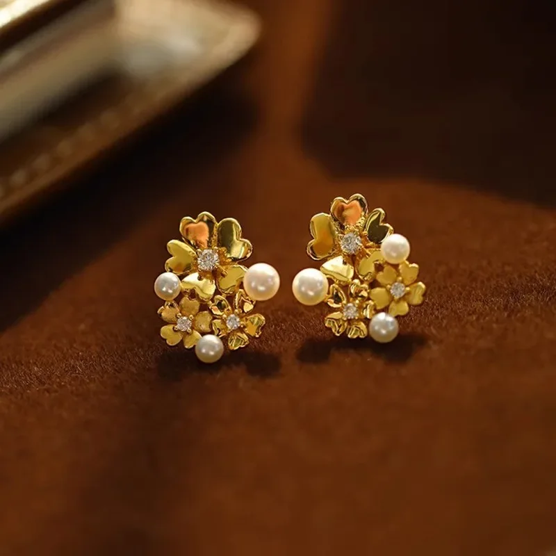 

Fashionable and Luxurious Design, High-end S925 Pure Silver Earrings, Niche Cherry Blossom Earrings for Women