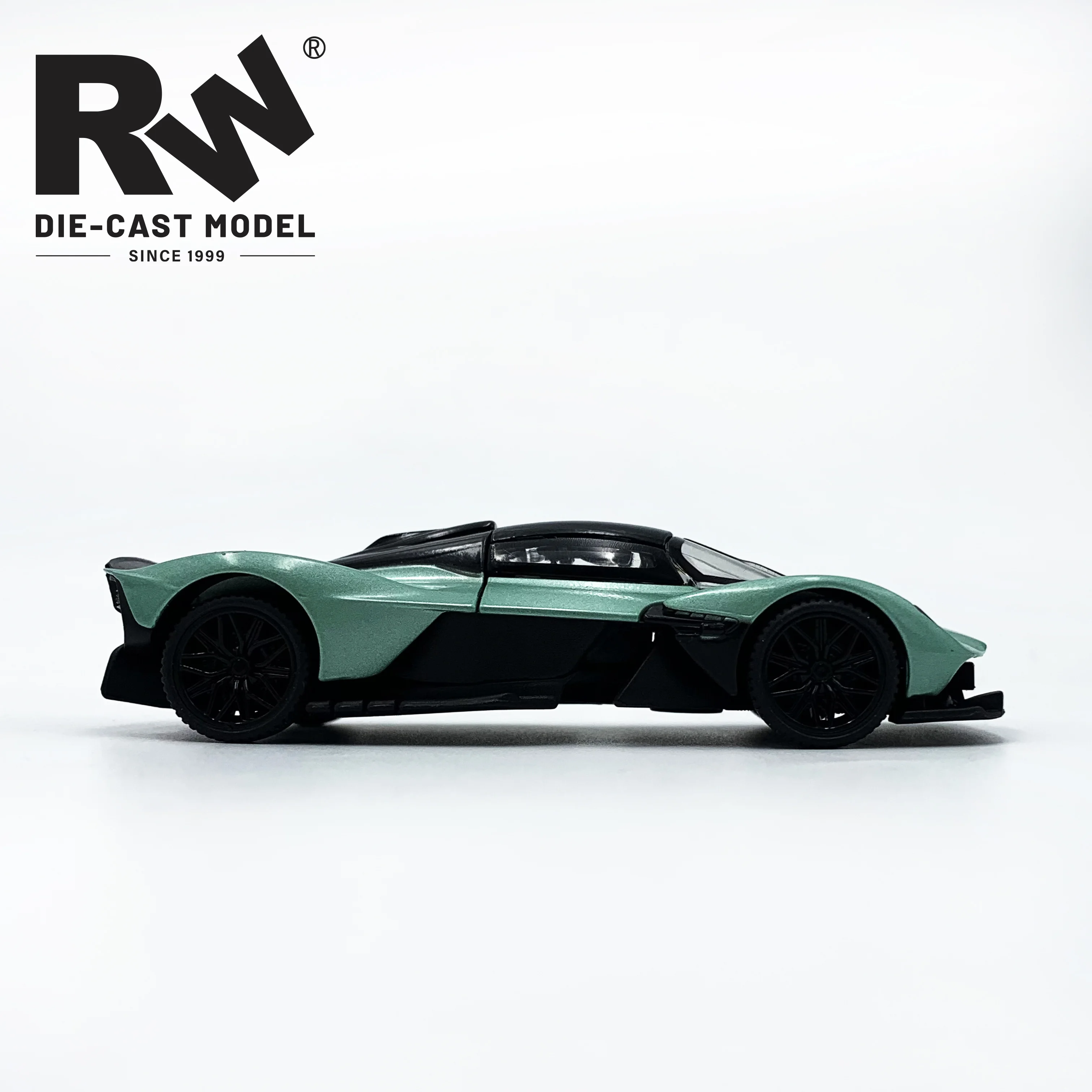 صندوق من موديلات السيارات المصنوعة من السبائك، طراز كلاسيكي، رائع جدًا، في انتظارك لفتح المقتنيات الممتازة، هدية الذكرى السنوية لصديقك