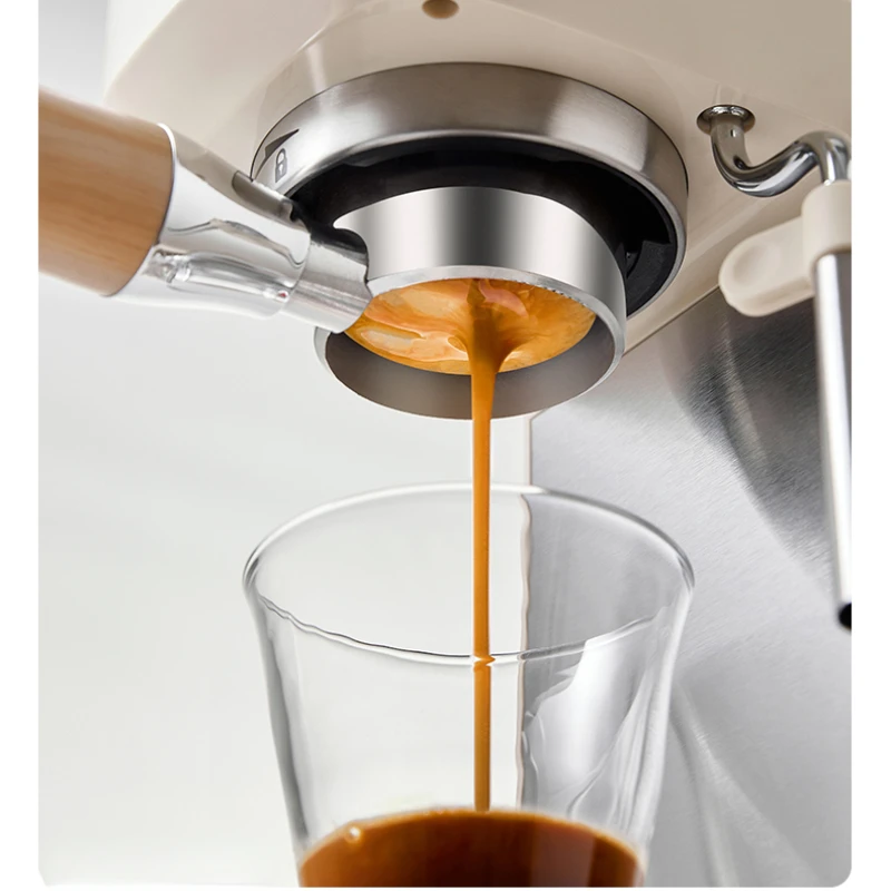 Macchina da caffè italiana piccola caffettiera semiautomatica bianca All-in-One con schiuma a vapore piccola caffettiera Expreso Automaticas