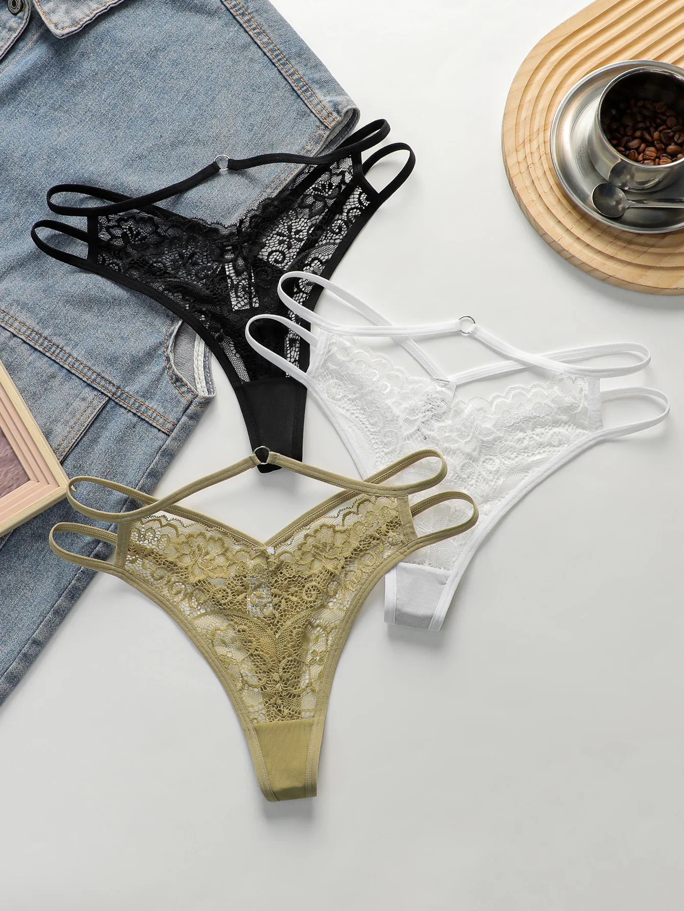 3-pack fashionable multi-color lace thong sexy Lingerie lightweight and easy to clean women's underwear C937