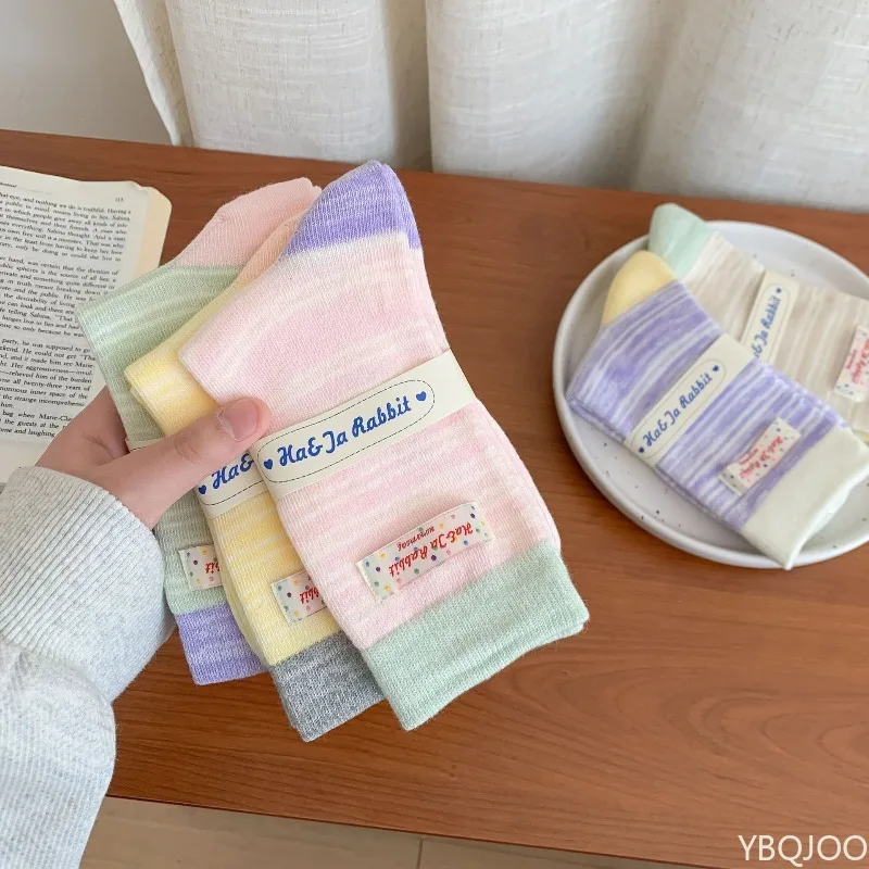 

5 пар модных универсальных носков средней длины для женщин на весну-осень, повседневные удобные хлопковые носки, однотонные женские носки