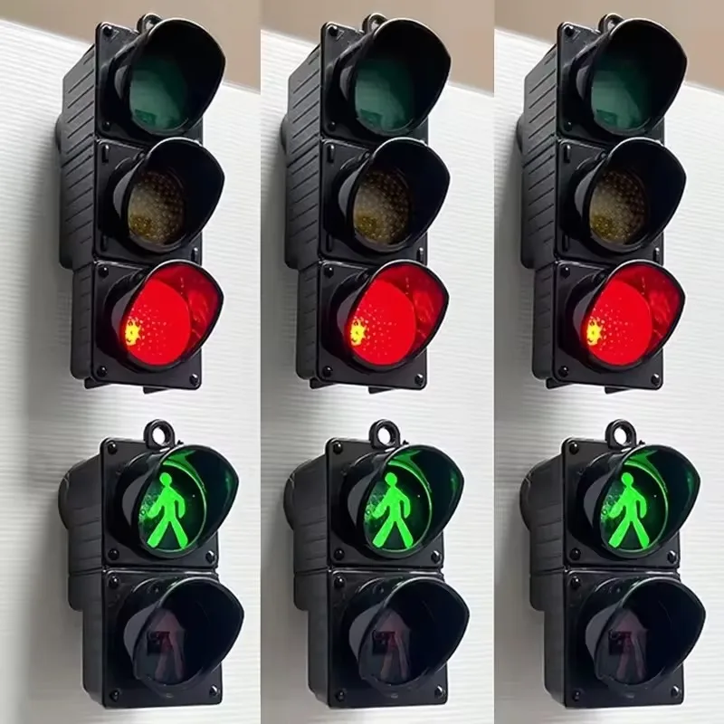 1/4Pcs Simulation Electronic Traffic Light Keychain 3D LED Backpack Pendant Mini Pedestrian Light-emitting Kids Cognitive Gift
