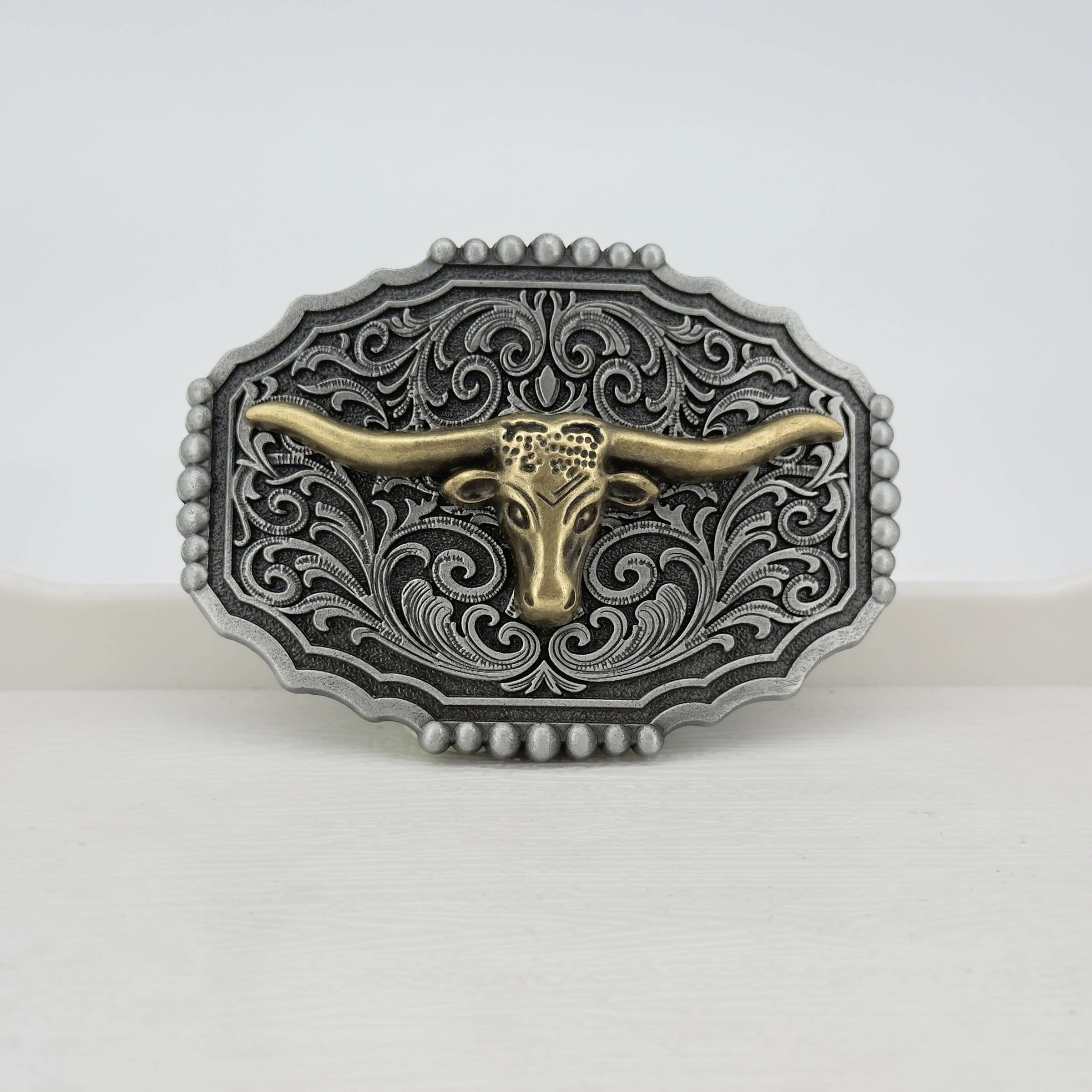 النمط الغربي سبائك الزنك رأس الحصان رأس البقرة تنقش مشبك حزام متعدد الاستخدامات للرجال والنساء