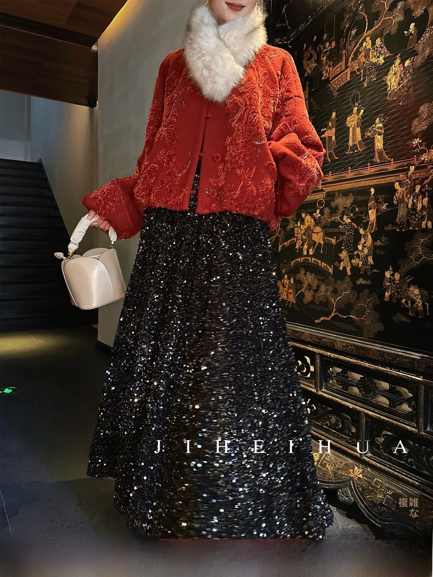 

Женская зимняя модная юбка Anji Bla с золотыми пайетками и объемным двойным слоем