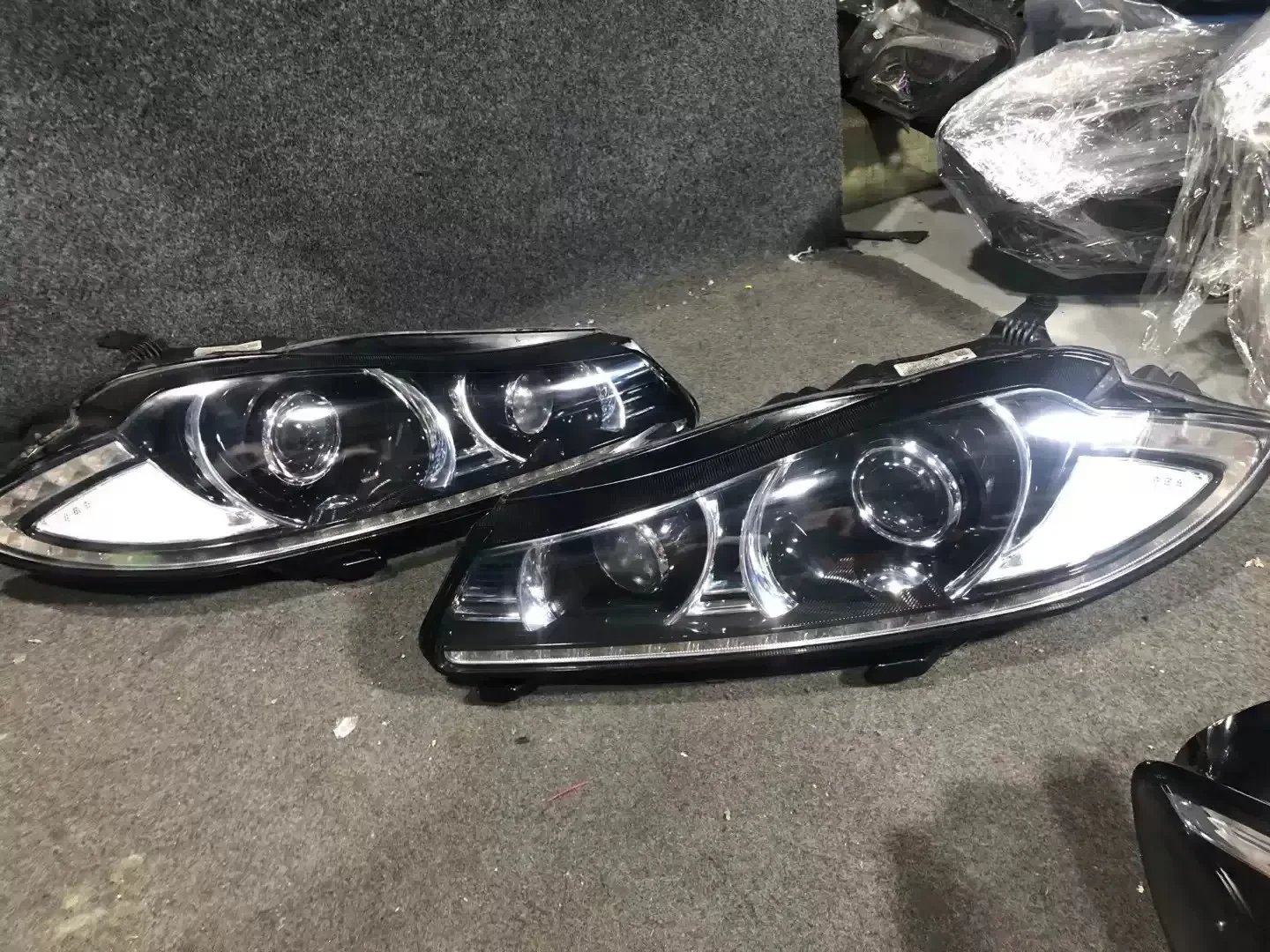 

Car Headlamp Headlight for Jaguar XF Angel eye Led Daytime Running light DRL Turn signal