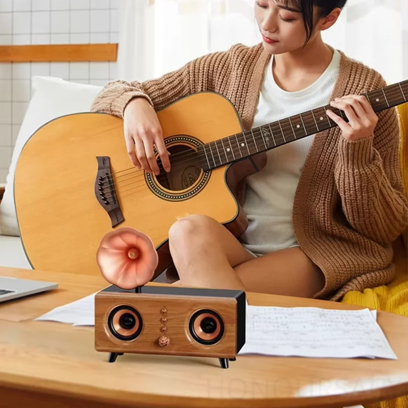 

HIFI Stereo Desktop Bluetooth Speaker Classic Vintage Wood Grain Wireless Dual Speaker with Battery Creative Gifts Home Ornament