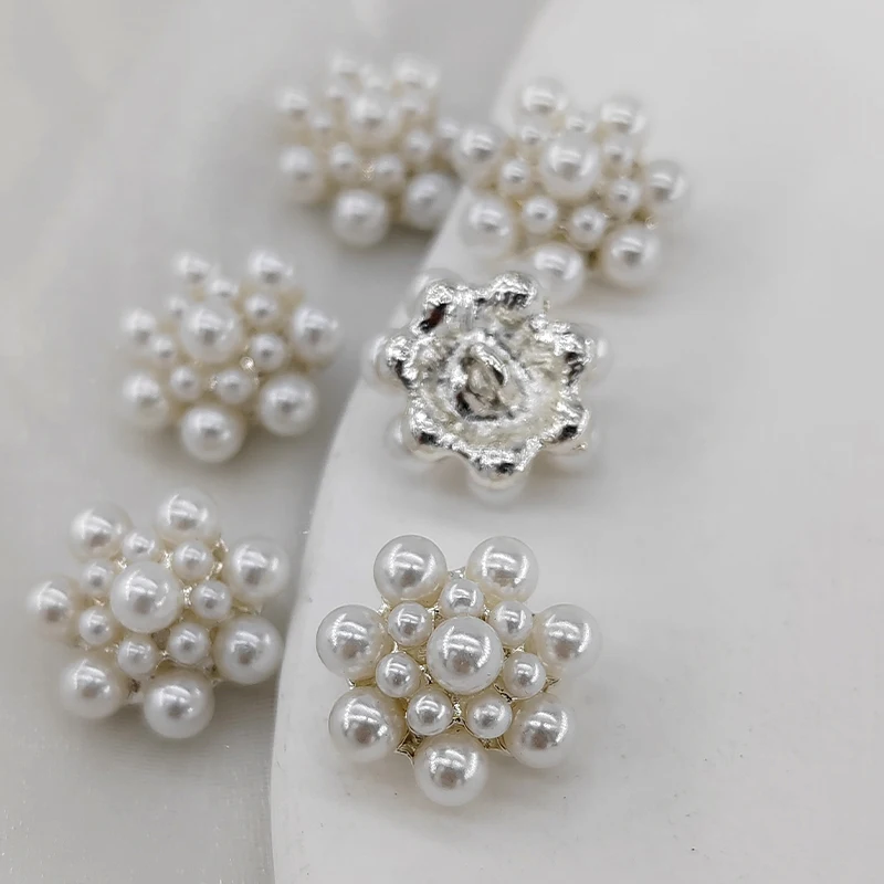 18MM Elegant Pearl Beaded Shank Buttons Of Clothing High Quality Newly Design Flower Fashion Sewing Buttons Accessories DIY