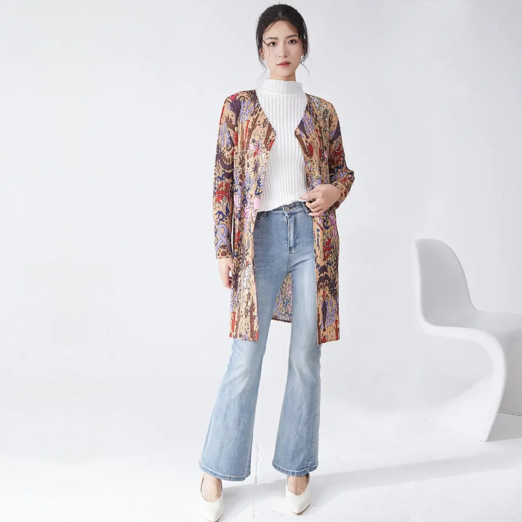 

Women's Elegant Mid-length Cardigan Outer High-End Miyake Counter Quality Print Loose Fit Fashion All-match Coat