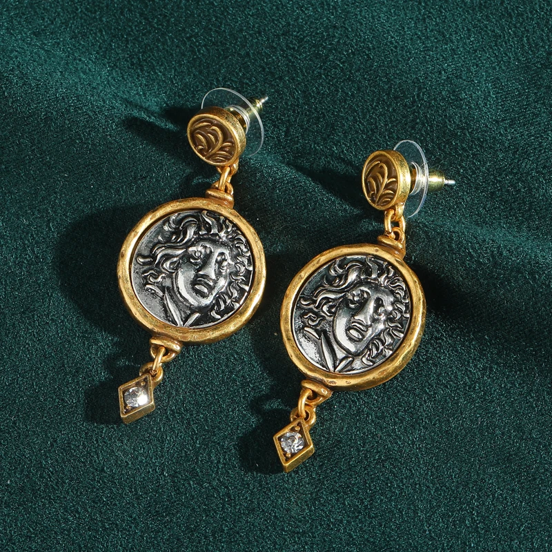 Vintage-Schmuck, antike Münzen, Tropfenohrringe, weiße Strass-Accessoires, Retro-Stil, 1920er-90er Jahre, hochwertiger Luxus für Damen, Designer