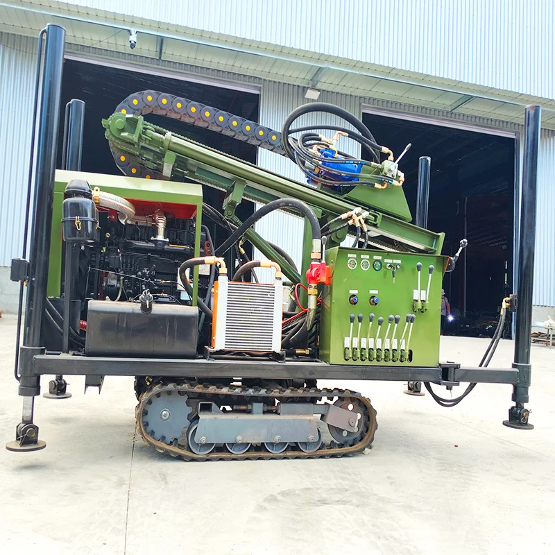 

Customized Compact 200m Mobile Drilling Rig With Mud Pumps and Air Compressors Water Well Drilling Rig