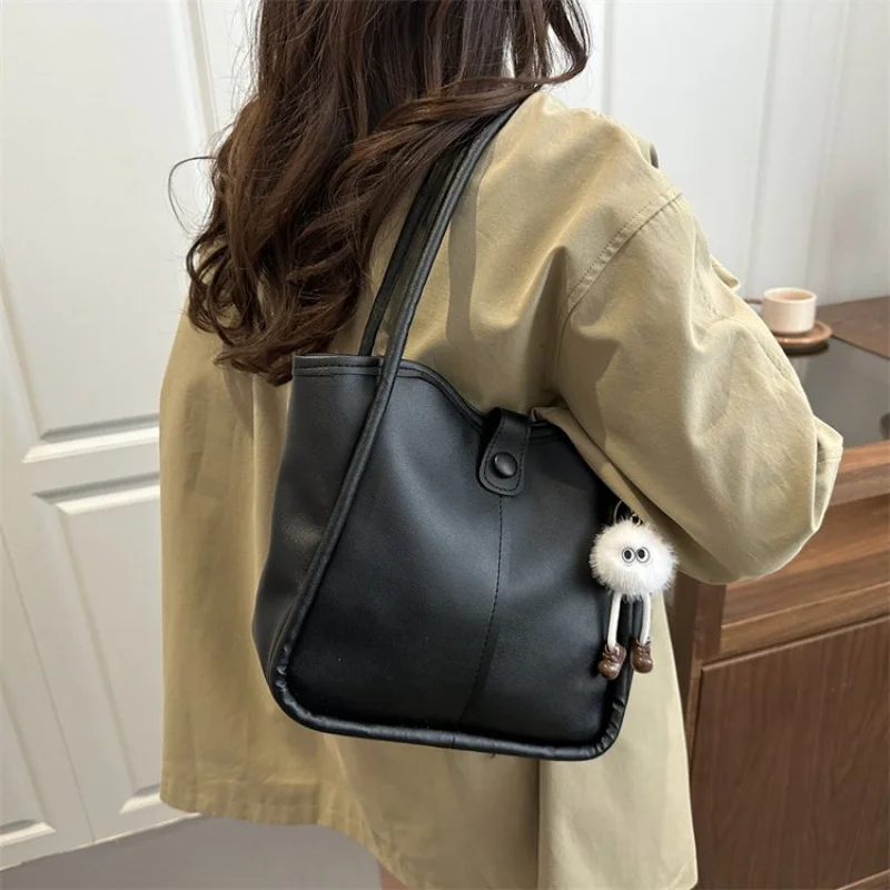 

Women's Shoulder Bag Made Of Kingsnake-Print Leather Boasting Honduras High-End Vintage Neat Spacious Look