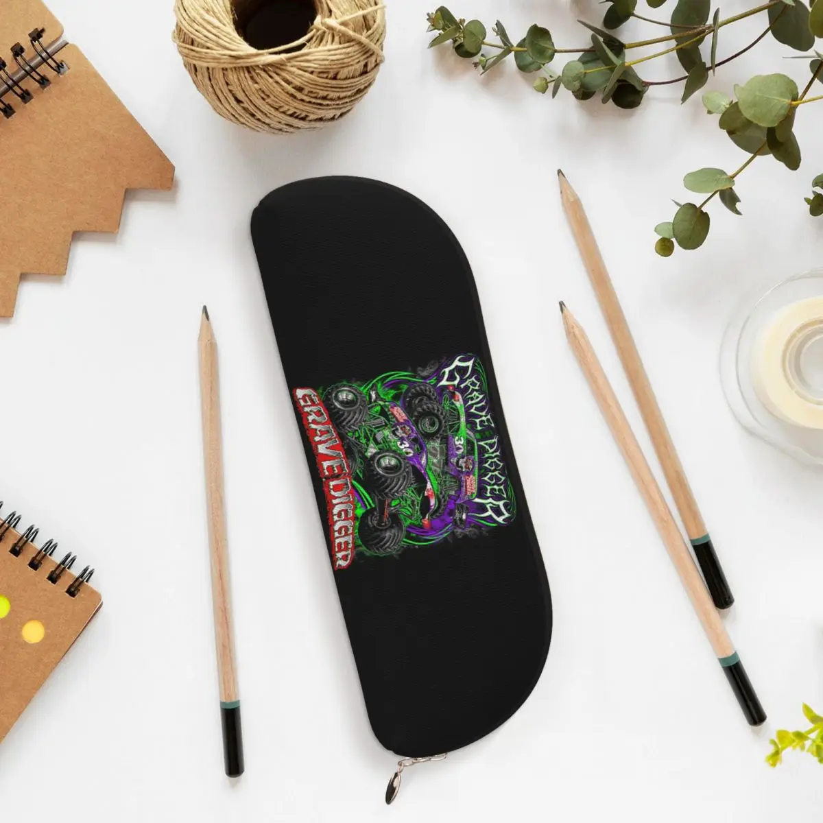 Monster Jam Grave Digger Monster Truck Художественные фанаты Пенал Пенал для хранения канцелярских принадлежностей Коробка для ручек Сумка-карандаш