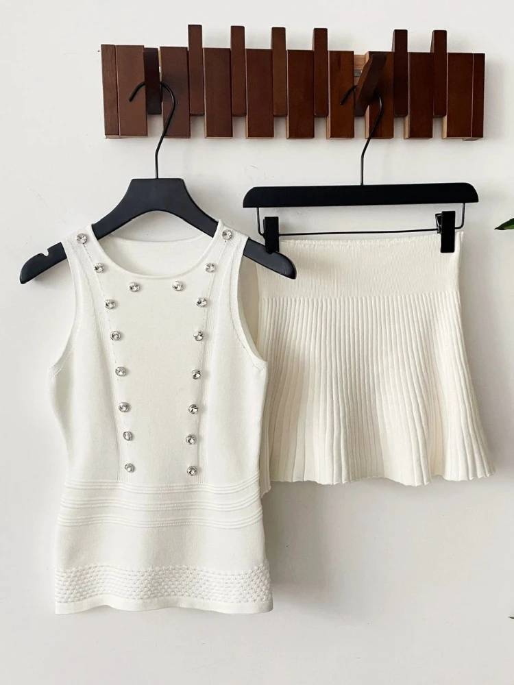 Жилет Chic Stylish Modern Classic с круглым вырезом и передней планкой на пуговицах для создания стройного силуэта и в стиле ретро-кэжуал.