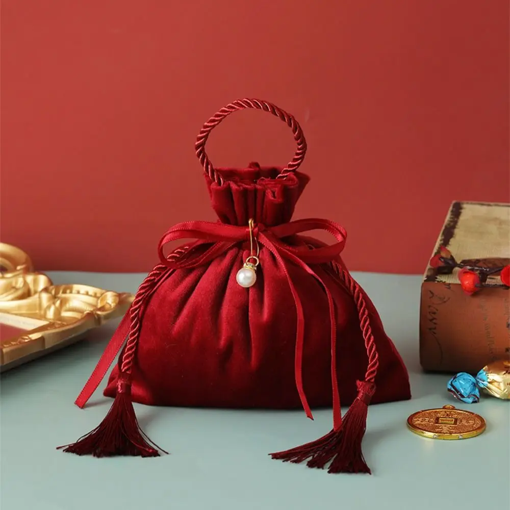 Velvet Drawstring Candy Bag Non-woven Fabrics With Drawstring and Tassels Flannel Gift Bag Exquisite Wine Red