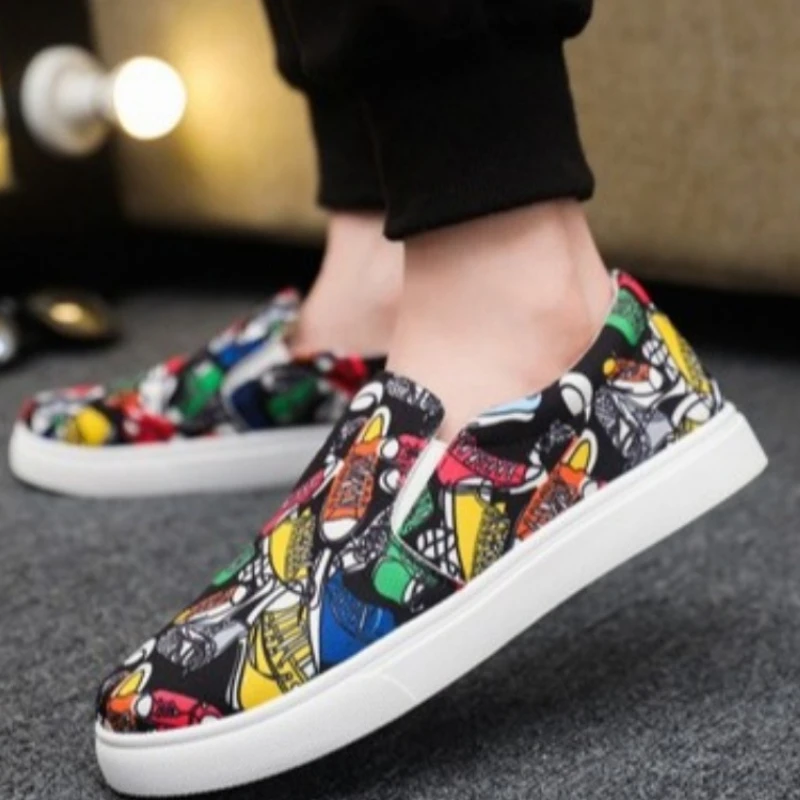 New Breathable Men's Canvas Shoes Anti Slip Men's Casual Single Shoes One Foot Lazy Shoes