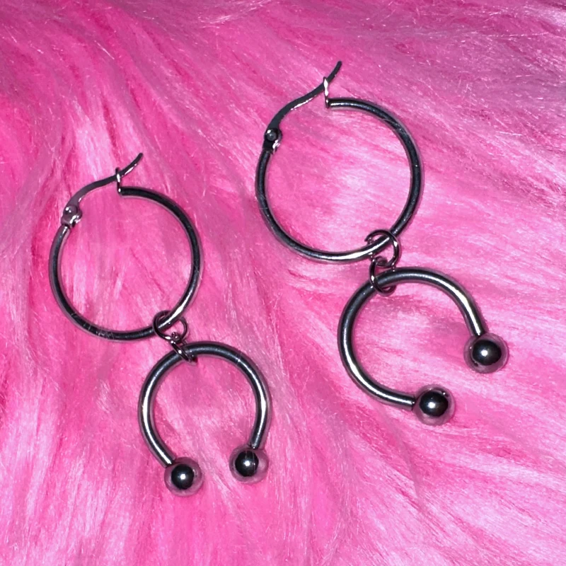 

Korean Fashion U-shaped Horseshoe Hoop Earrings Grunge Jewelry Punk Charms Earrings Goth Accessories Aesthetic Hoop Earrings