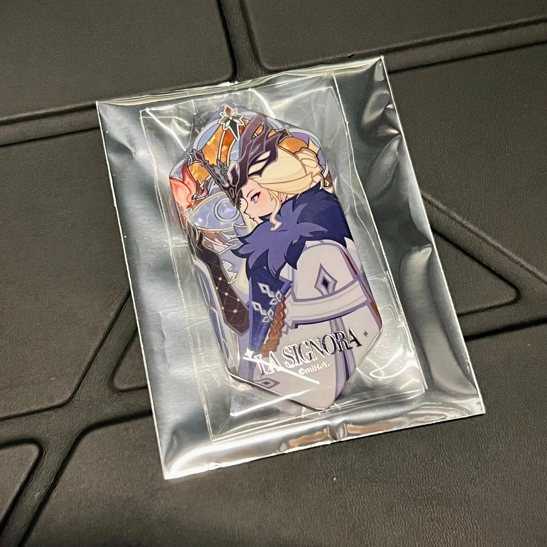 

Новое поступление 2025 года, на складе, значок Genshin Impact Fatui Frost Flame серии Rosalyne