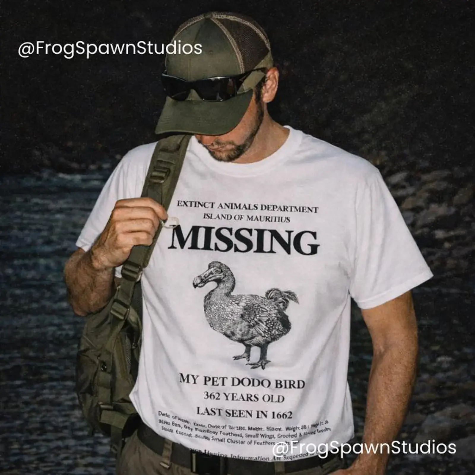 Vintage Missing Dodo Bird T Shirt Extinct Animals Mauritius Archaeologist Quirky Meme  For Nature History Lovers vintage