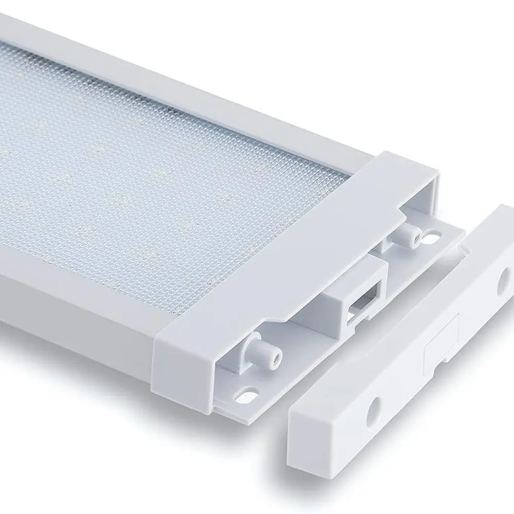 RV 密閉型トレーラー内装 LED 照明器具 33.9 インチ x 4.9 インチ 表面取り付け、6000K クールホワイト均一拡散ビーム、高光出力