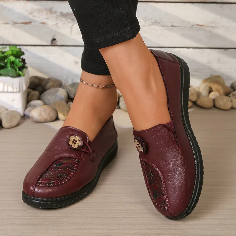 

2026 New Ladies Single Shoe Leather Round Toe Flower Flat Heels Classic and Fashion Mom's Shoes Anti-slip Comfort Lightweight