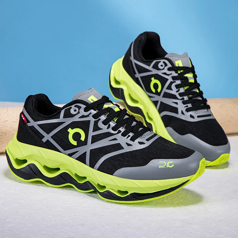 Summer Men's Running Fashion Casual Shoes Sneakers Breathable Mesh Cloth Shoes Men's Lightweight Outdoor Training Shoes 39-45