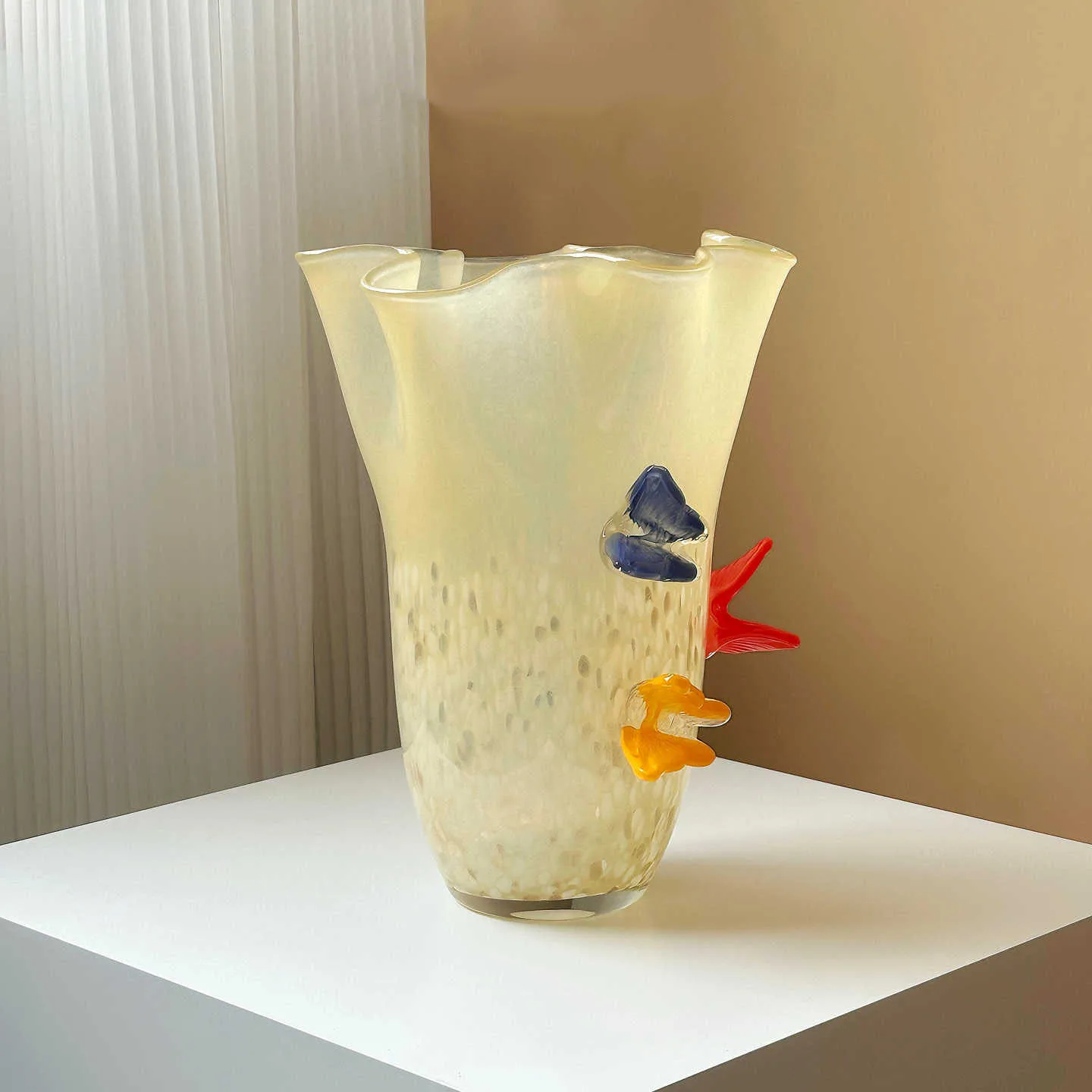 Butterfly Glass Vase Three-dimensional Butterfly Flower Pot Colorful Gradient Irregular Flower Vase Home Decoration Accessories