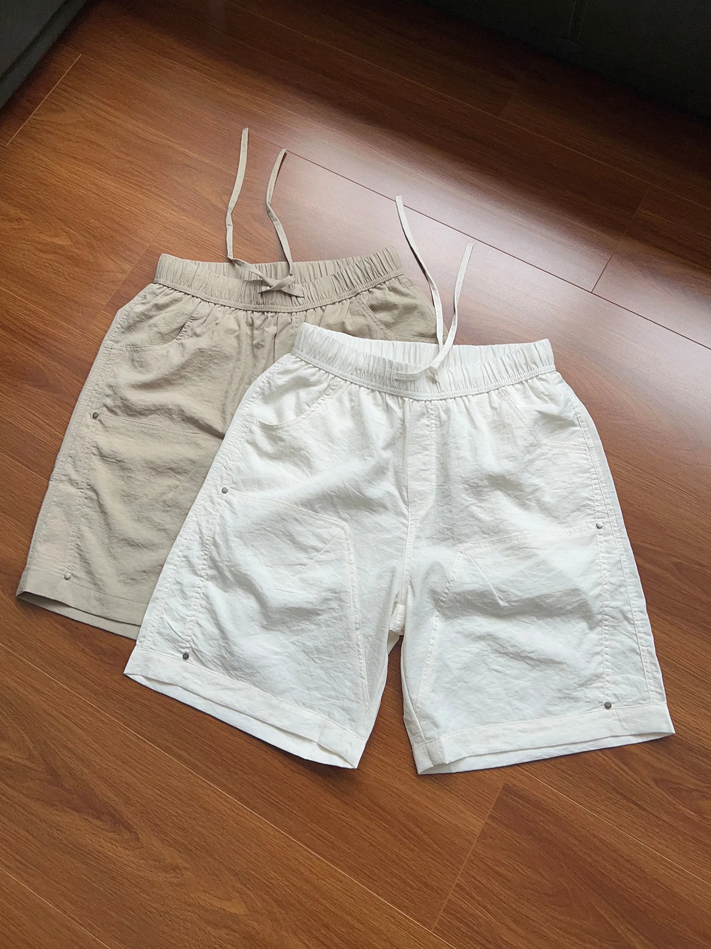 Men's Loose Shorts Pants Summer Beachwear Quick Dry Athletic Running Workout Drawstring Shorts with Zipper Pockets Multi Pocket