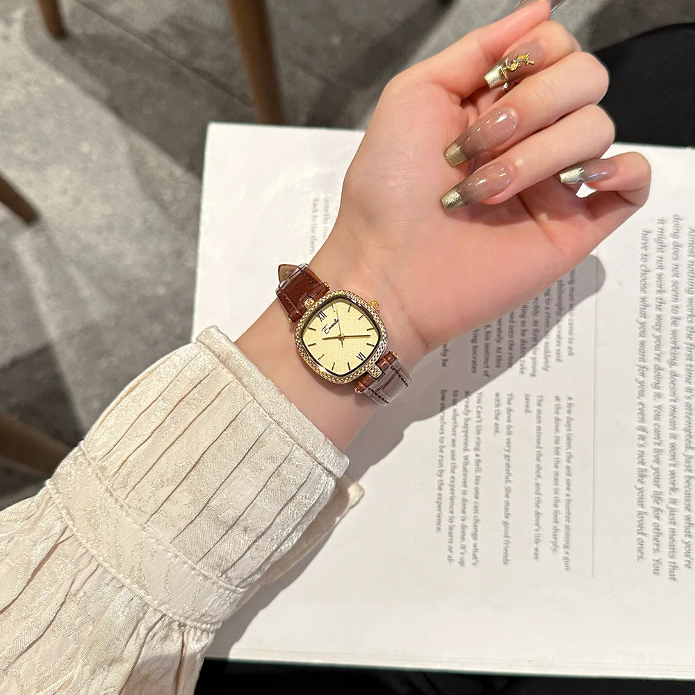New Retro-Style Elegant Watch Simple And Luxurious Women'S Watch, Small Wristwatch Gift For Women, Exquisite Women'S Wristwatch.