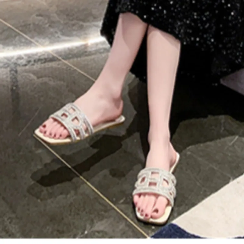 2024 Women's Summer New Luxury Rhinestone Brand Design Women's Slippers Casual Flat Non-slip Beach Women's Flip-flops Zapatilla