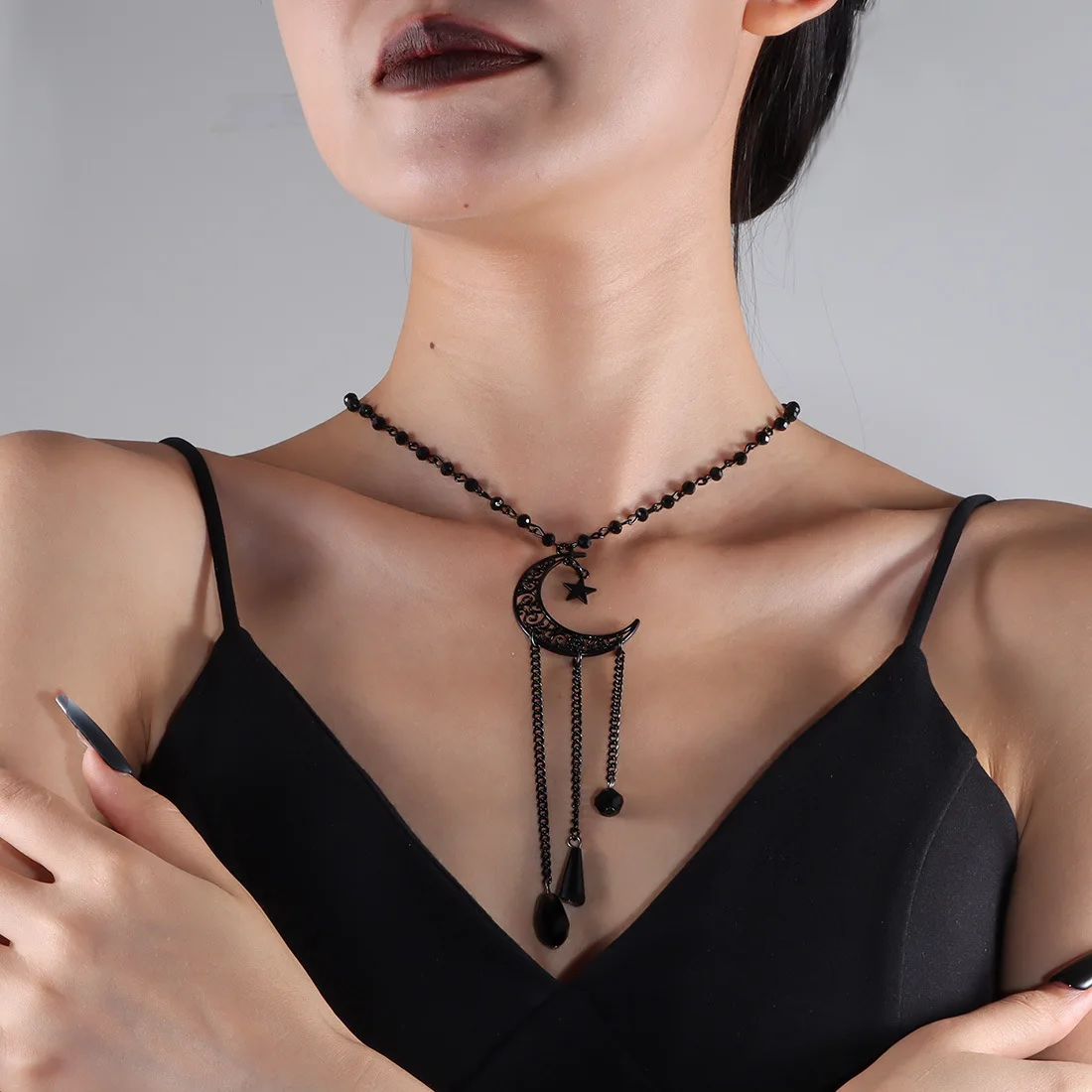 DIY accessories European and American cross-border jewelry moon fringed collarbone neck chain choker retro gothic water drop nec