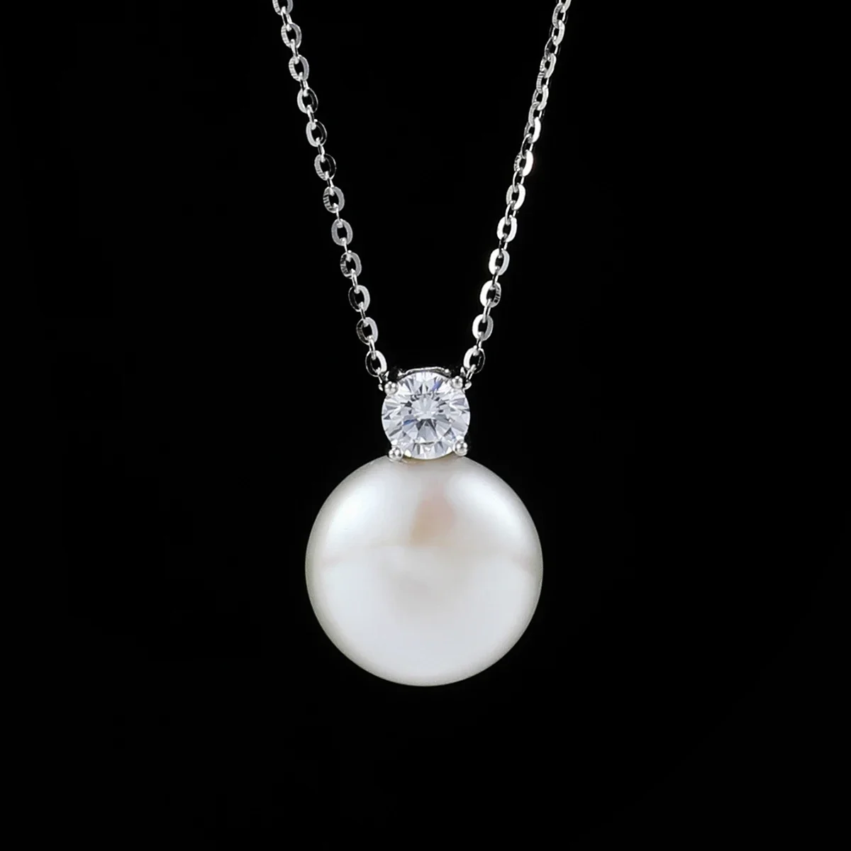 12-13mm Big Baroque Button Freshwater Pearl Necklaces with Pendant Four Claws Zircon Pendant Necklaces for Women Jewelry Gift